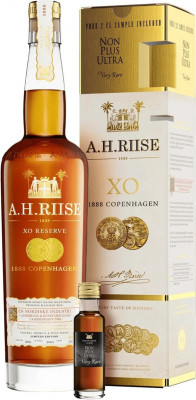 A.H.RIISE X.O. 1888 Copenhagen s miniatúrou Non Plus Ultra 40% 0,72L, rum, DB