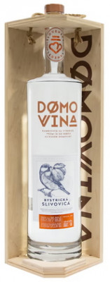 Domovina Bystrická Slivovica 52% + drevený Box 3L, DB